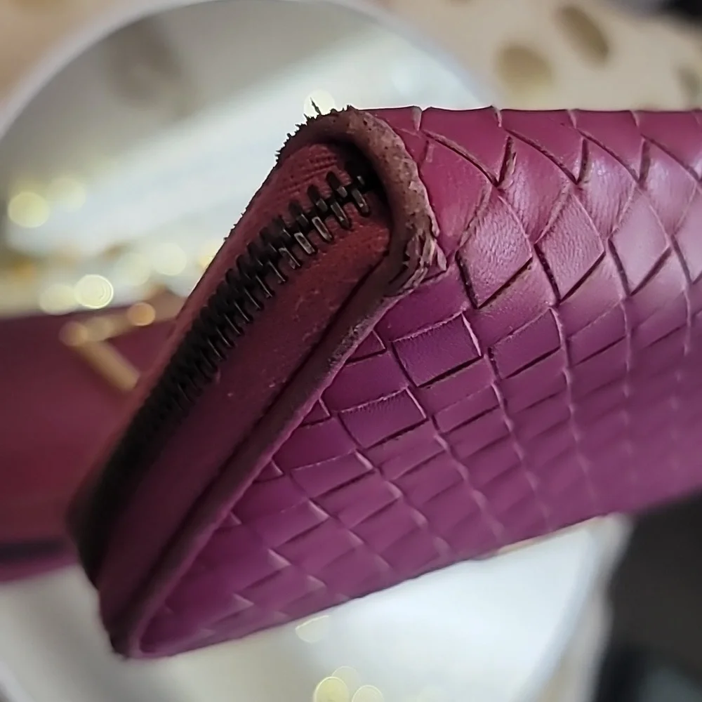 💜💕 Bottega Veneta Intrecciato Zip Around Wallet 💕💜
